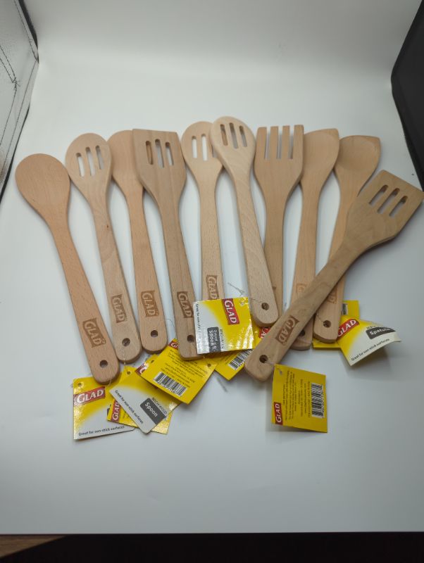 Photo 1 of GLAD - 10pc - Beech Wood - Assorted Wooden Cooking Utensils