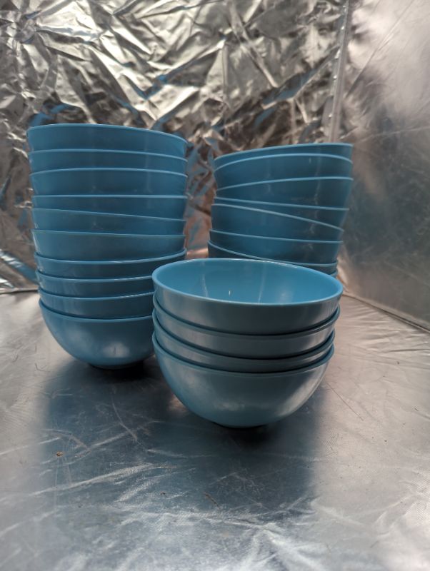 Photo 1 of GLAD - Plastic Circle Bowls 6" - 24 Pack - Blue