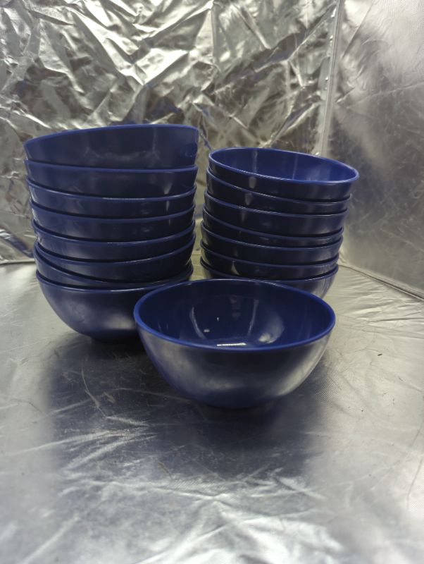 Photo 1 of GLAD - Plastic Circle Bowls 6" - 16 Pack - Dark Blue