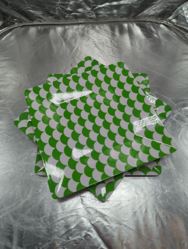 Photo 5 of 10x10 PLASTIC GLAD PLATES 12 COUNT - Wavy Checkered Pattern - Green/Yellow/Blue/Red