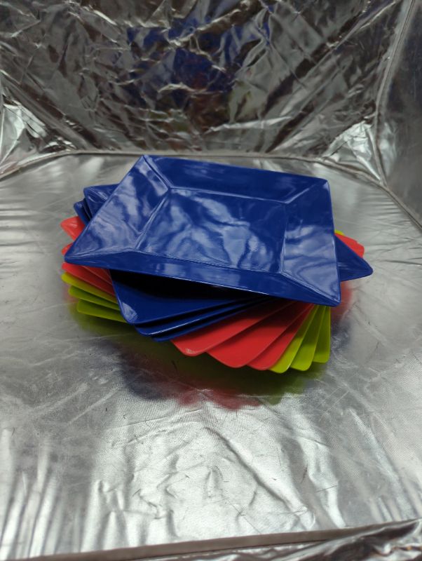 Photo 1 of 10x10 PLASTIC GLAD PLATES 10 COUNT - Red/Green/Blue