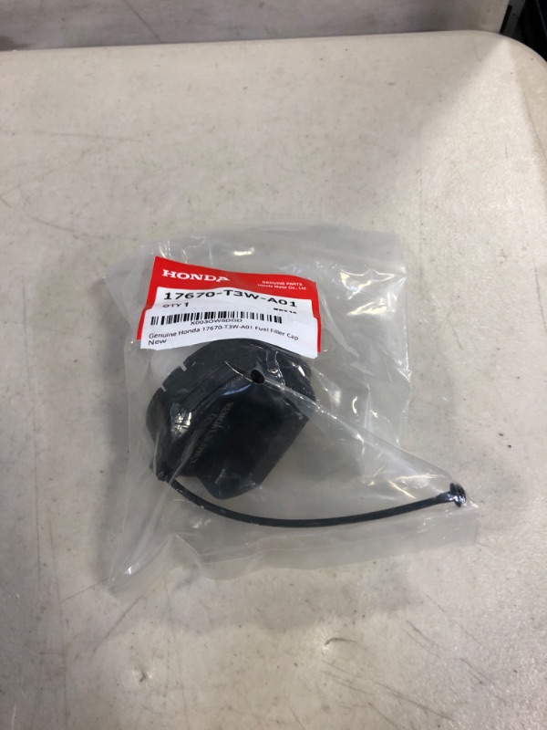 Photo 2 of Genuine Honda 17670-T3W-A01 Fuel Filler Cap