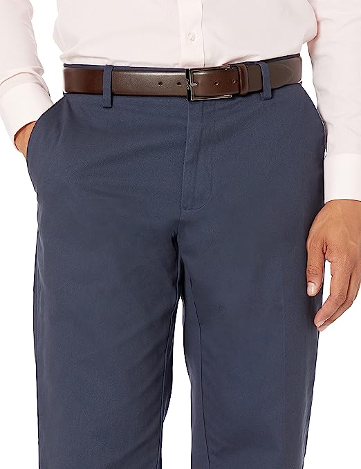 Photo 1 of Amazon Essentials Men's Classic-Fit Wrinkle-Resistant Flat-Front Chino Pant- size 29W x 34L