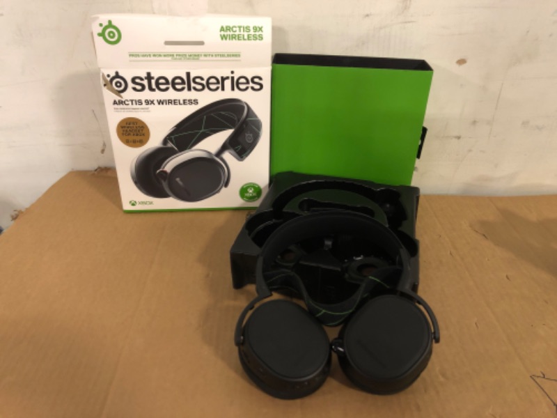 Photo 4 of SteelSeries Arctis 9X Wireless Gaming Headset for Xbox