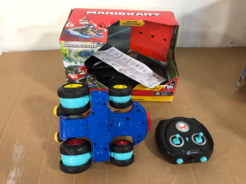 Photo 3 of Mario Kart Mini Anti-Gravity R/C Racer