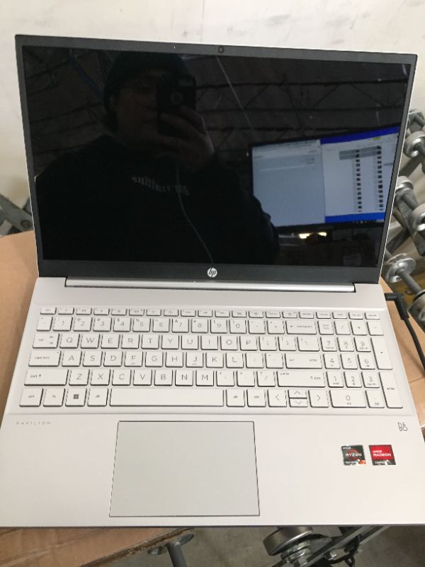 Photo 4 of HP Pavilion 15.6" Touchscreen Laptop - AMD Ryzen 7 5825U - 1080p - Windows 11 Notebook 15-eh2085cl 16GB RAM 512GB SSD