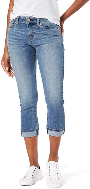 Photo 1 of 24-X 37 ----------Signature by Levi Strauss & Co. Gold Label Women's Mid-Rise Slim Fit Capris (Available in Plus Size)