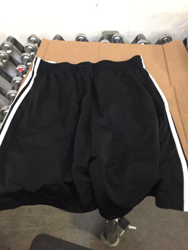 Photo 1 of BLACK ATHLETIC SHORTS
SIZE M
MENS