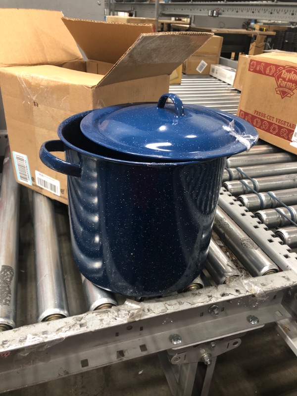 Photo 1 of 10'' Blue Pot with Lid 