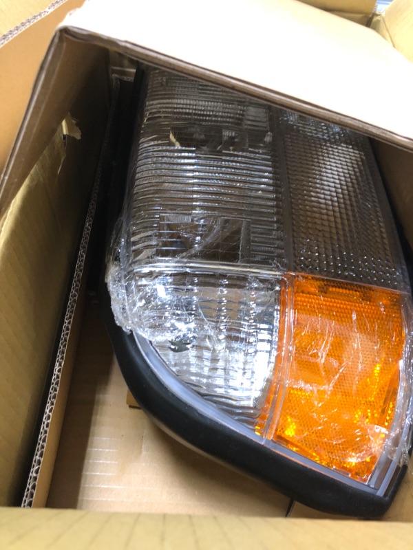 Photo 2 of Dorman 1590104 Driver Side Headlight Assembly Compatible with Select GMC/Oldsmobile Models