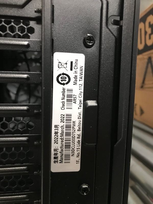 Photo 4 of ASUS TUF Gaming GT301 Mid-Tower Compact Case for ATX Motherboards with honeycomb Front Panel, 120mm AURA Addressable RBG fans, headphone hanger, and 360mm radiator support, 2 x USB 3.2
