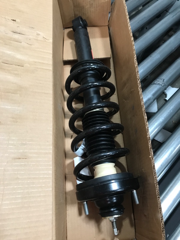 Photo 2 of Monroe 272896 Quick Complete Strut Assembly