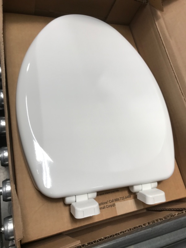 Photo 1 of 2 of- white toilet seats 