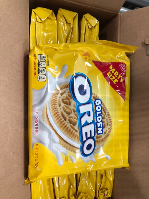 Photo 2 of (8) Oreo Sandwich Cookies, Golden, Party Size - 1 lb 9.5 oz (723 g)