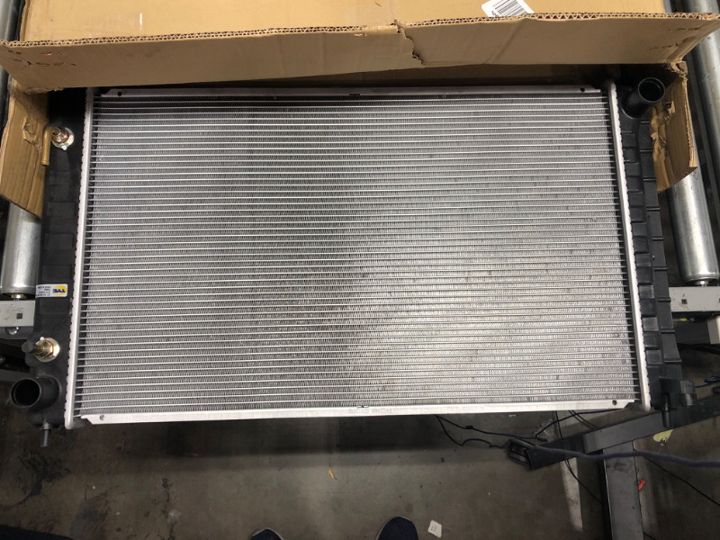 Photo 2 of Denso 221-3422 Radiator