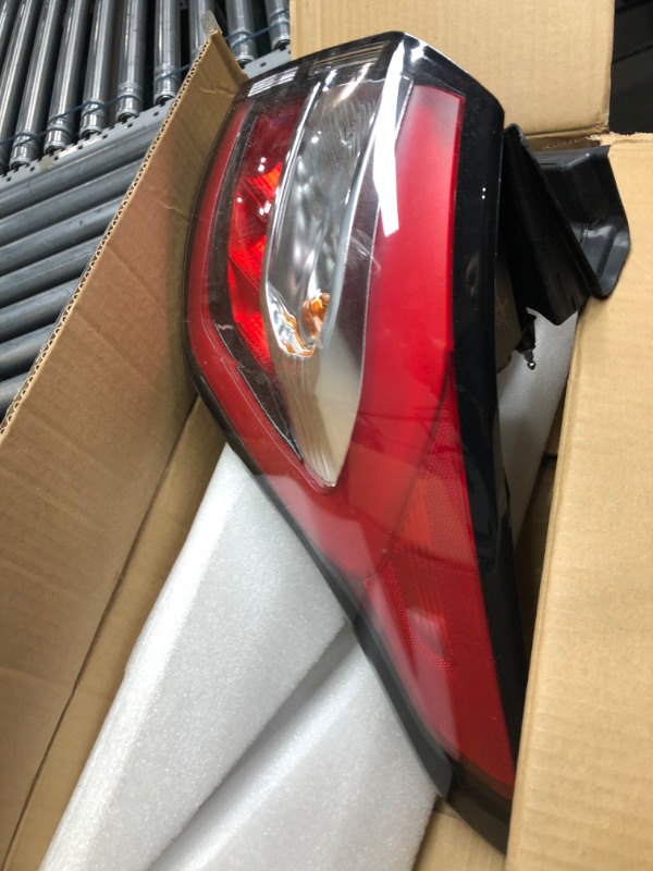 Photo 2 of Clidr Right Side Outer RH Tail Light For Ford Escape Kuga 2017 2018 2019 Rear Taillight Brake Lamp (Outer Right)