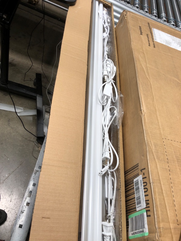 Photo 2 of (Pack of 6) Barrina LED T5 Integrated Single Fixture, 4FT, 2200lm, 6500K (Super Bright White), 20W, Utility Shop Light, Ceiling and Under Cabinet Light, Corded Electric with Built-in ON/Off Switch