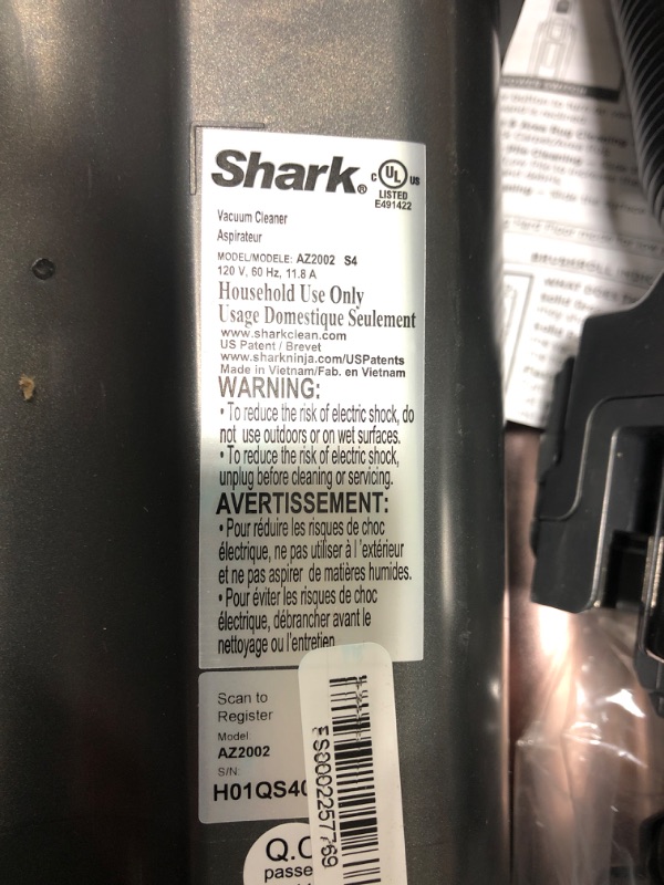 Photo 2 of *NONFUNCTIONAL*- Shark AZ2002 Vertex Powered Lift-Away Upright Vacuum with DuoClean PowerFins, Self-Cleaning Brushroll, Large Dust Cup, Pet Crevice Tool, Dusting Brush & Self-Cleaning Pet Power Brush, Silver/Rose Gold