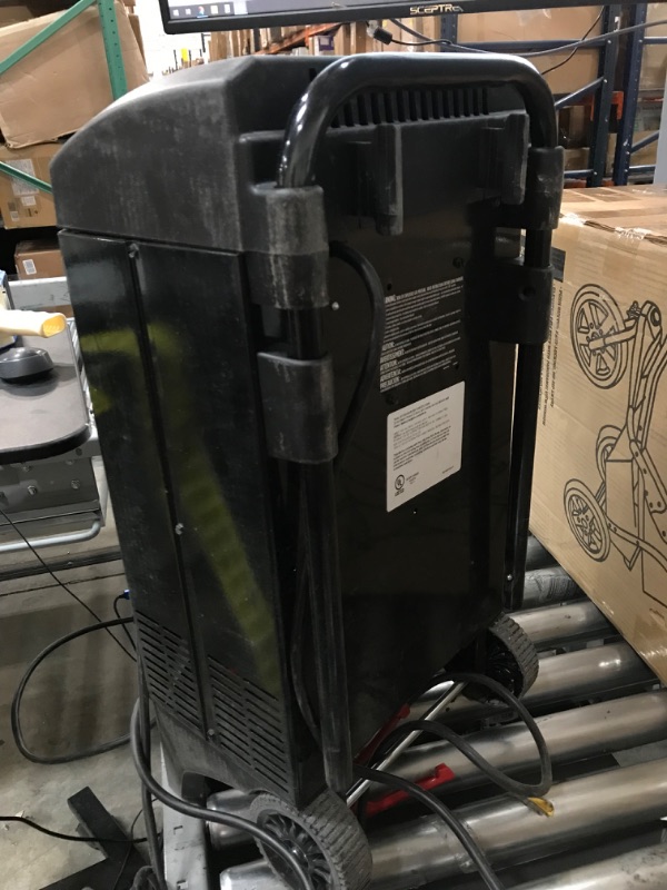Photo 1 of *UNFUNCTIONAL*- Schumacher SC1309 Battery Charger with Engine Starter, Boost, and Maintainer - 200 Amp/40 Amp, 6V/12V - for Cars, Trucks, SUVs, Marine, RV Batteries