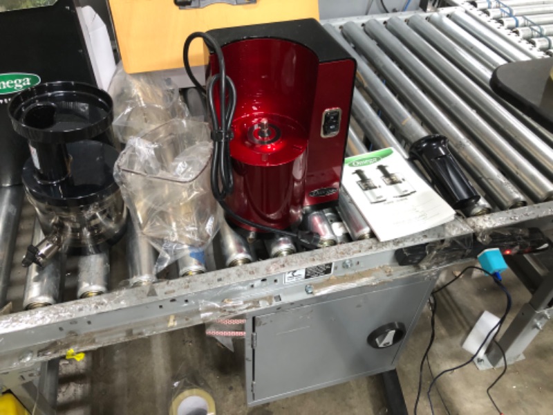 Photo 3 of **PARTS  ONLY**
Omega VSJ843QR Vertical Masticating Juicer, 43 RPM Compact Cold Press Juicer Machine with Automatic Pulp Ejection, 150 W, Red