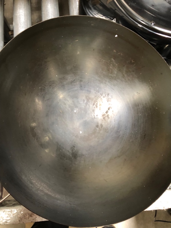 Photo 3 of **** LIGHTLY USED **** Nuwave Mosaic Induction Wok, Precise Temp Controls from 100°F to 575°F in 5°F, Wok Hei, Infuse Complex Charred Aroma & Flavor, 3 Wattages 600, 900 & 1500, Authentic 14-inch Carbon Steel Wok Included
