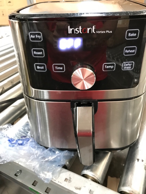 Photo 2 of Instant Pot Vortex Plus 6-in-1 6-Quart Large Air Fryer Stainless Steel
