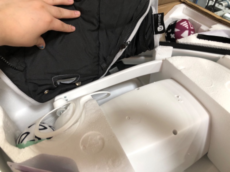 Photo 1 of 4moms mamaRoo Multi-Motion Baby Swing Smart Connectivity - Gray
