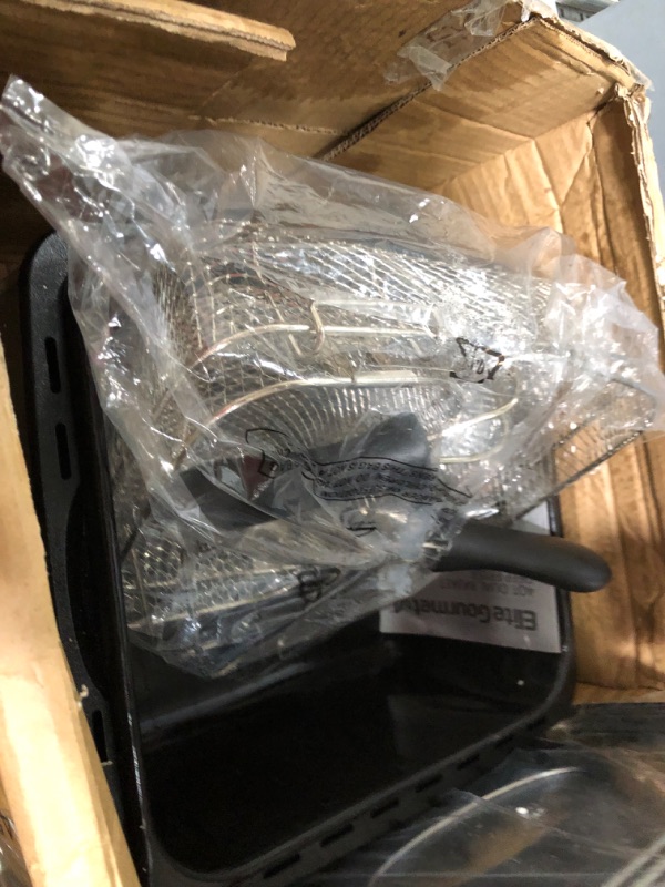 Photo 1 of **NOT FUNCTIONAL PARTS ONLY!! Elite Gourmet EDF-401T Electric Immersion Deep Fryer 3-Baskets, 1700-Watt, Timer Control, Adjustable Temperature, Lid with Viewing Window and Odor Free Filter, Stainless Steel and Black
