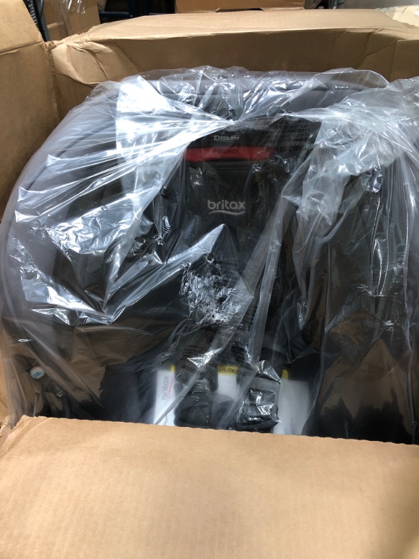 Photo 1 of Britax Emblem 3-Stage Convertible Car Seat, Slate Safewash , 21x18.25x26 Inch (Pack of 1) Safewash Slate