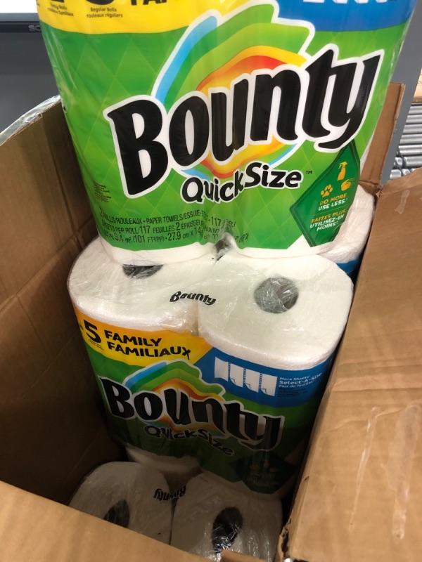 Photo 3 of Bounty Quick-Size Paper Towels, White, 12 Family Rolls = 30 Regular Rolls (Packaging May Vary)