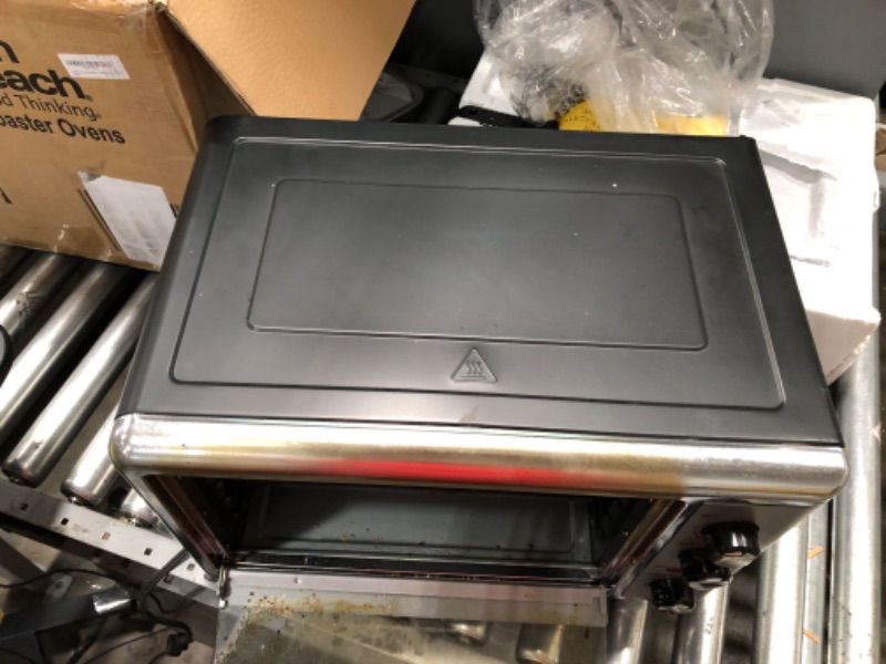 Photo 2 of Model: 31148. Assembled Product Weight: 8.85 oz. Assembled Product Dimensions: 13.11" x 16.54" x 9.88". This toaster oven allows you to make toast, bake, warm, and broil a ...
****DIRTY NEEDSTO BE CLEANED****

