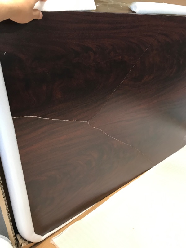 Photo 3 of DAMAGED Flash Furniture 24'' x 30'' Rectangular Table Top with Black or Mahogany Reversible Laminate Top
**CRACKED ON TOP**