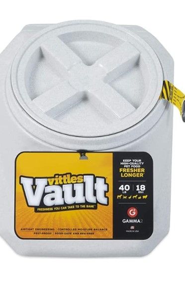 Photo 1 of *DAMAGE* Gamma2 Vittles Vault Outback Airtight Pet Food Container, 40 Pounds & Vikan Remco 63002 Color-Coded Plastic Hand Scoop, 16 oz, Green 40 Pounds Container + Hand Scoop, 16 oz