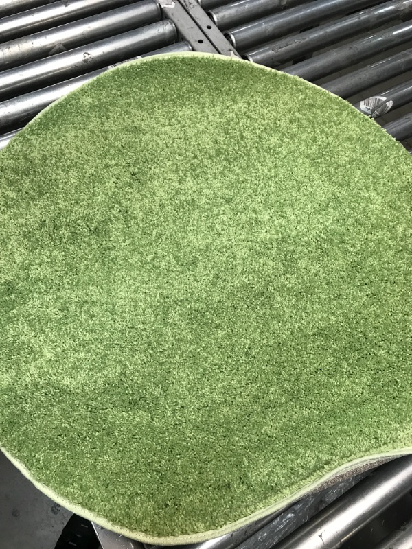 Photo 1 of 3'x3' Green Round Mat