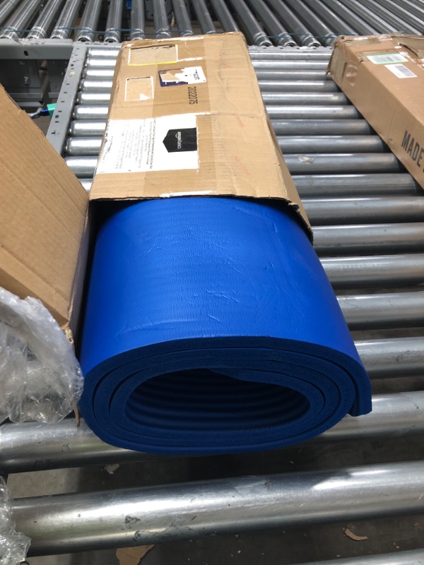 Photo 2 of ***MISSING STRAP*** Amazon Basics 1/2-Inch Extra Thick Exercise Yoga Mat Blue Yoga Mat