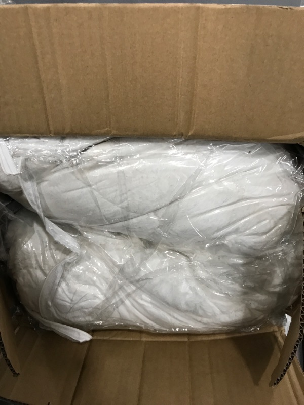 Photo 2 of  USED.Cathay Home Queen Comforter Set: Ultra Soft and Plush Reversible Micromink and Sherpa 3-Piece Bedding Set, Ivory, Queen (90" x 90") Queen Ivory  