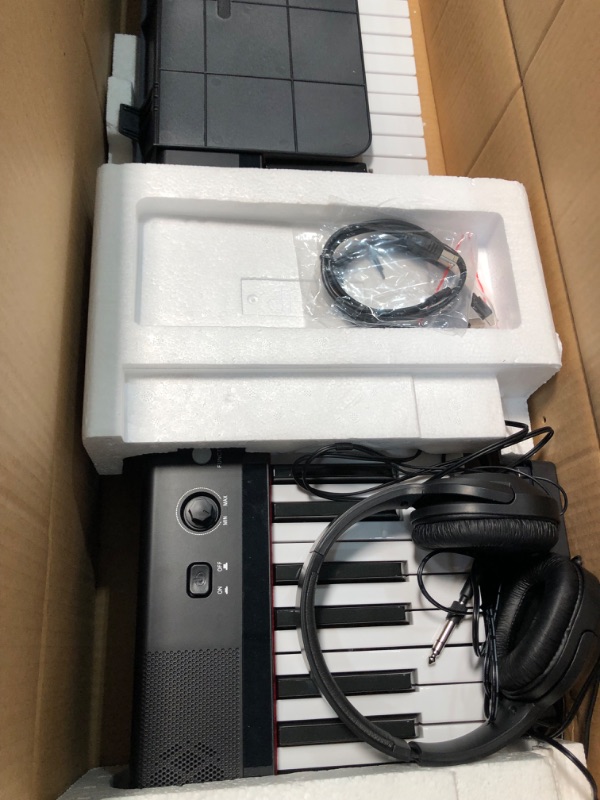 Photo 1 of Kmise key digital piano