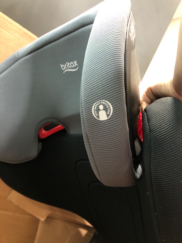 Photo 3 of Britax Highpoint Backless Belt-Positioning Booster Seat, SafeWash Black Ombre