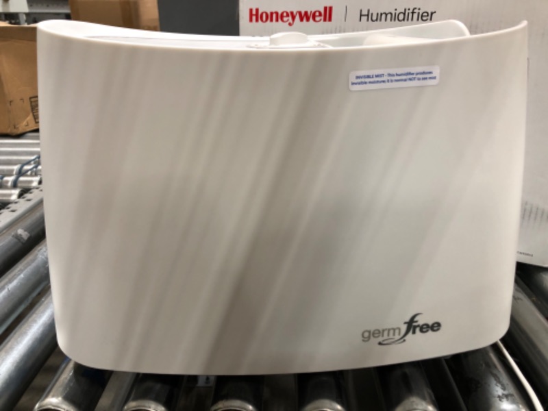 Photo 4 of ***POWERS ON*** Honeywell HCM350B Germ Free Cool Mist Humidifer White