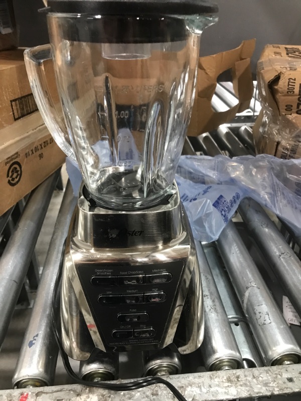 Photo 1 of *** POWERS ON ***Oster BLSTMB-CBG Pro 1200 Blender Plus Smoothie Cup - Brushed Nickel