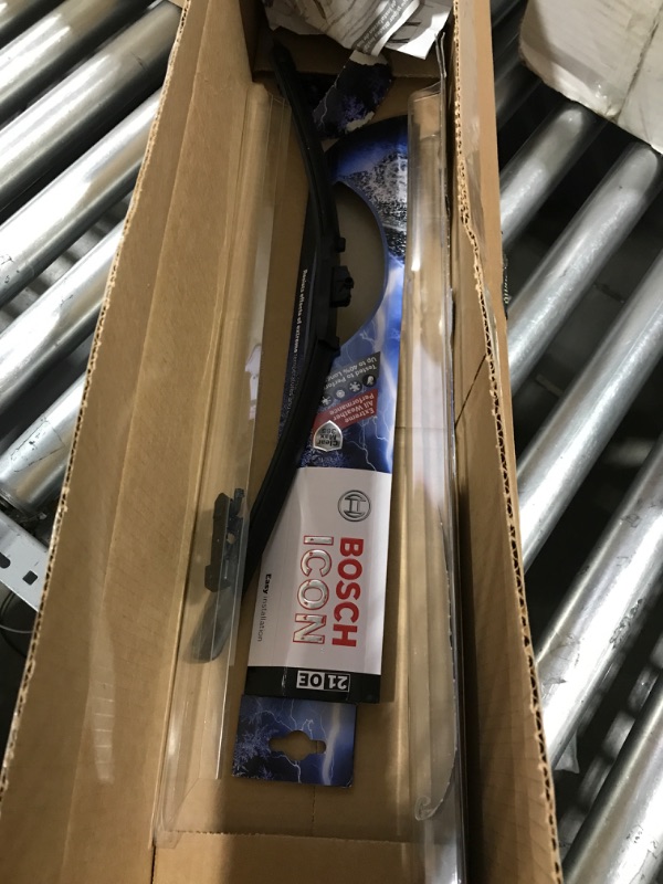 Photo 2 of Bosch ICON Wiper Blades (Set of 2) Fits 2005-03 Volkswagen Passat, Up to 40% Longer Life