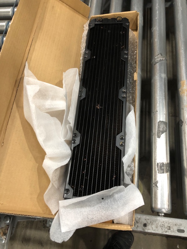 Photo 2 of Corsair Hydro X Series, XR7 480mm Water Cooling Radiator (Quad 120mm Fan Mounts, Easy Installation, Premium Copper Construction, Polyurethane Coating, Integrated Fan Screw Guides) Black Thick 480mm