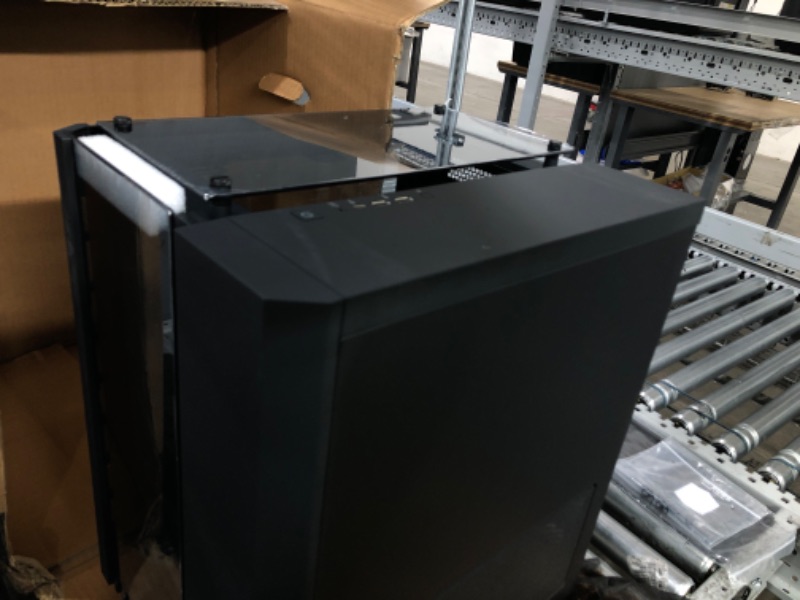 Photo 1 of CORSAIR Crystal Series 680X RGB High Airflow Tempered Glass ATX Smart Case, Black Black RGB ATX Case