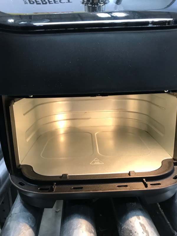 Photo 3 of **DAMAGED HANDLE**Instant Vortex Plus 6-Quart Air Fryer Oven, From the Makers of Instant Pot with ClearCook Cooking Window, Digital Touchscreen, App with over 100 Recipes, Single Basket, Black
