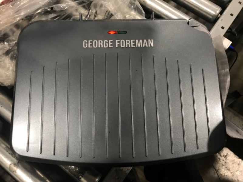 Photo 3 of **tested/ turns on// minor damage** George Foreman GRS120GT, 9 Serving, Gray