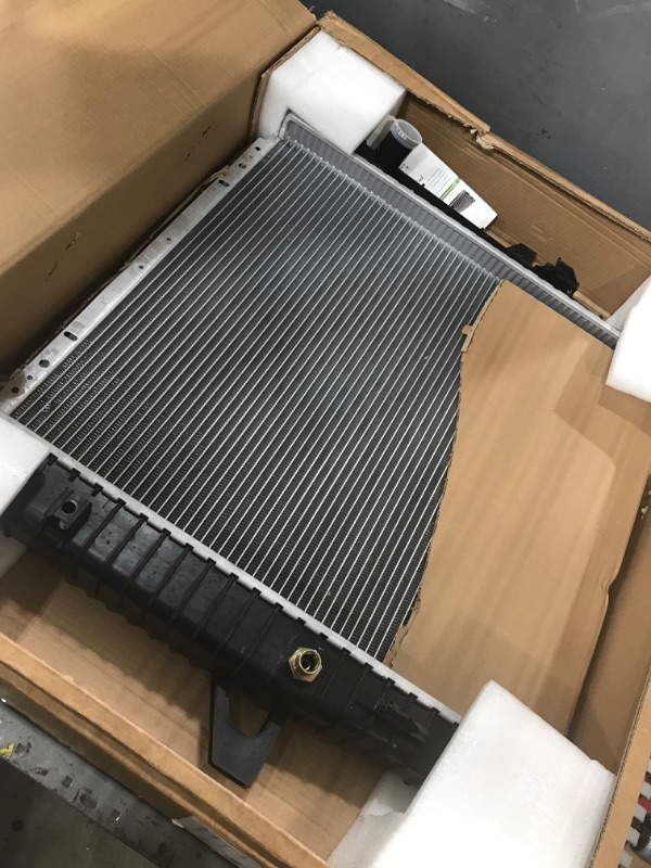 Photo 2 of DWVO Complete Radiator Compatible with Ford Mazda Explorer Ranger B3000 B4000 3.0L 4.0L V6 DWRD1014