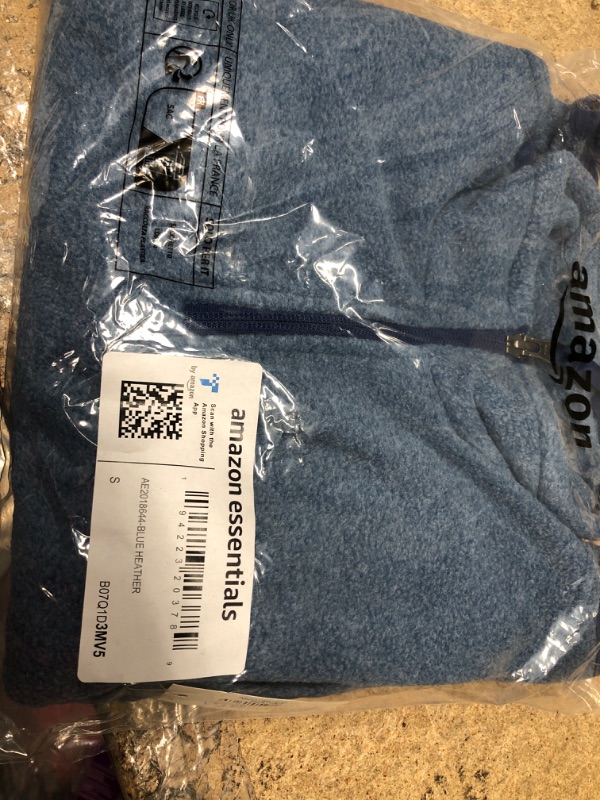 Photo 2 of Amazon Essentials Boys and Toddlers' Polar Fleece Quarter-Zip Pullover Jacket Polyester Blue Heather Small