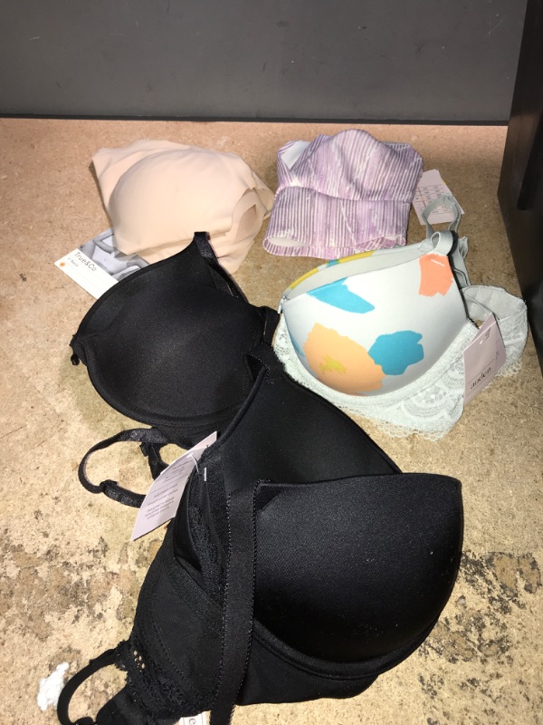 Photo 1 of Bundle of 5- assorted bras (various sizes, styles, colors) medium, 34a, 34b, 34c