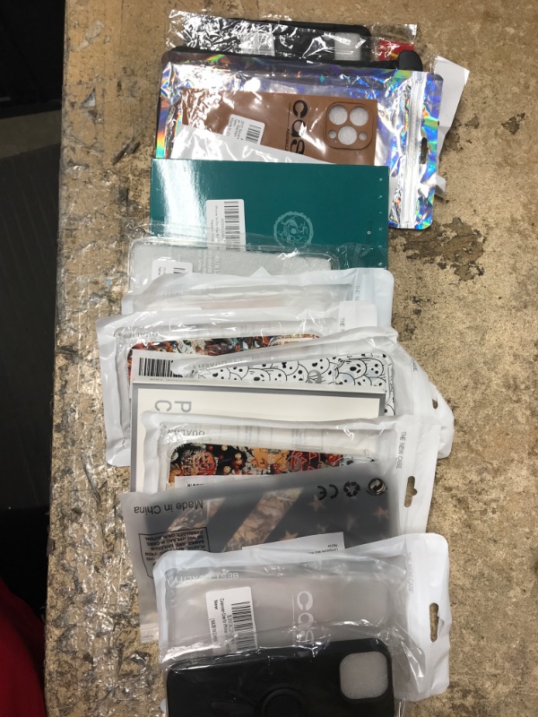 Photo 1 of 12 piece assorted phone case/accessory  bundle