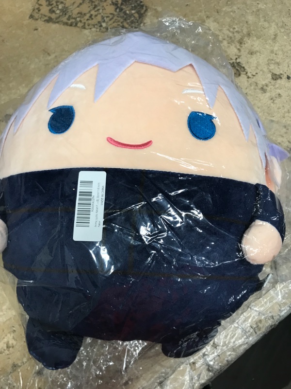 Photo 2 of Anime Plush Doll Figures Gojo Satoru / Yuji Itadori Plushie Stuffed Toys Keychain Cosplay Props Gift for Fans (Gojo Satoru (B), 30cm/11.81inch) Gojo Satoru (B) 30 cm/11.81 in